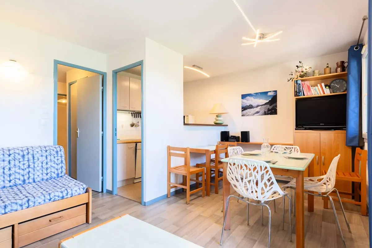 3 Pièces 8 Personnes