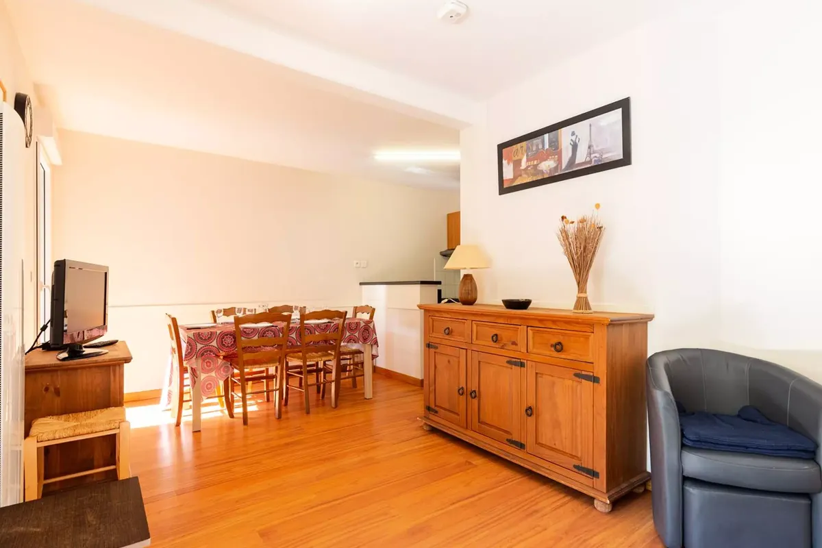 2 Pièces 6 Personnes