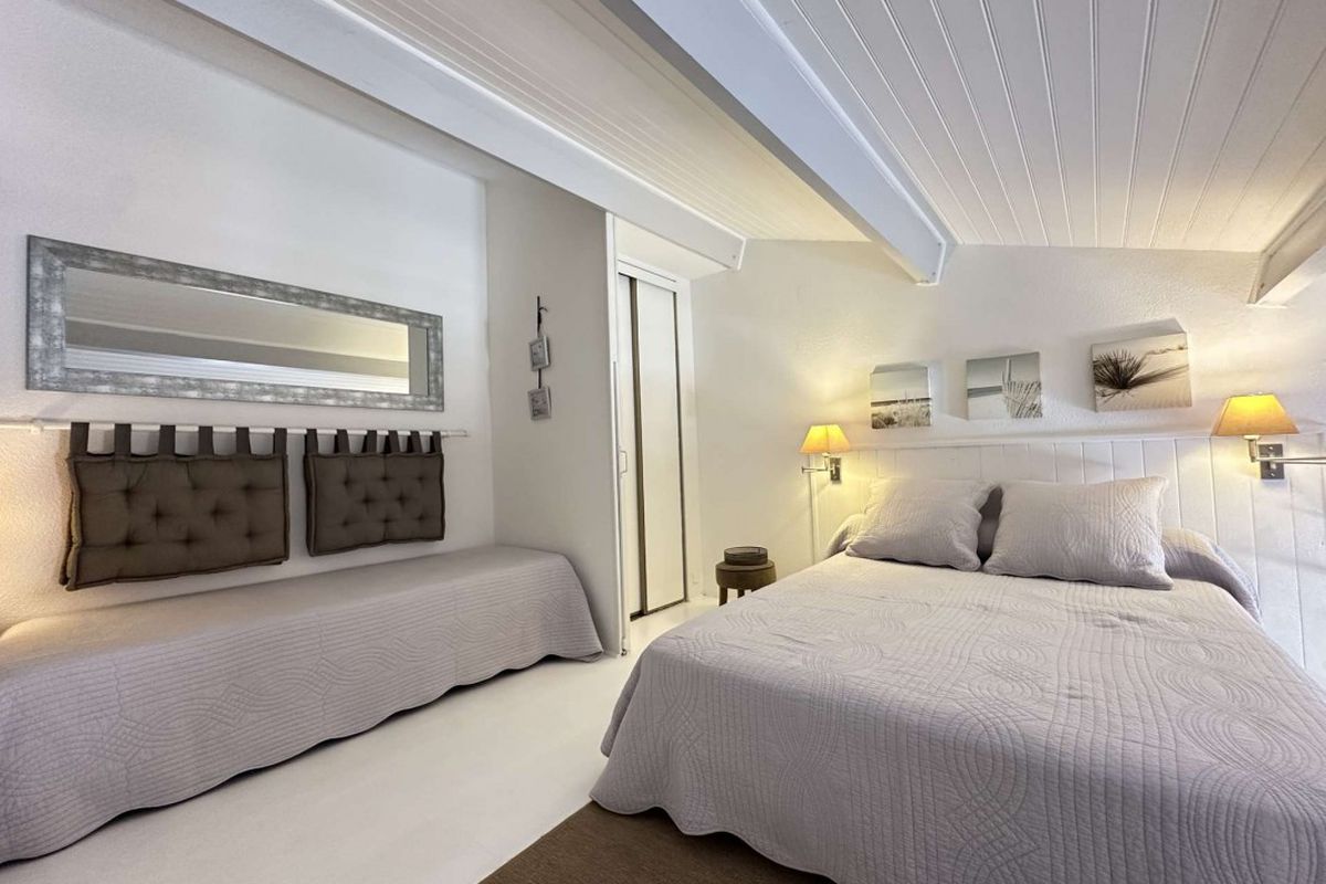 Appt T1 bis mezzanine 4 couchages - ILE DE RE - SAINT MARTIN DE RE - Les remparts