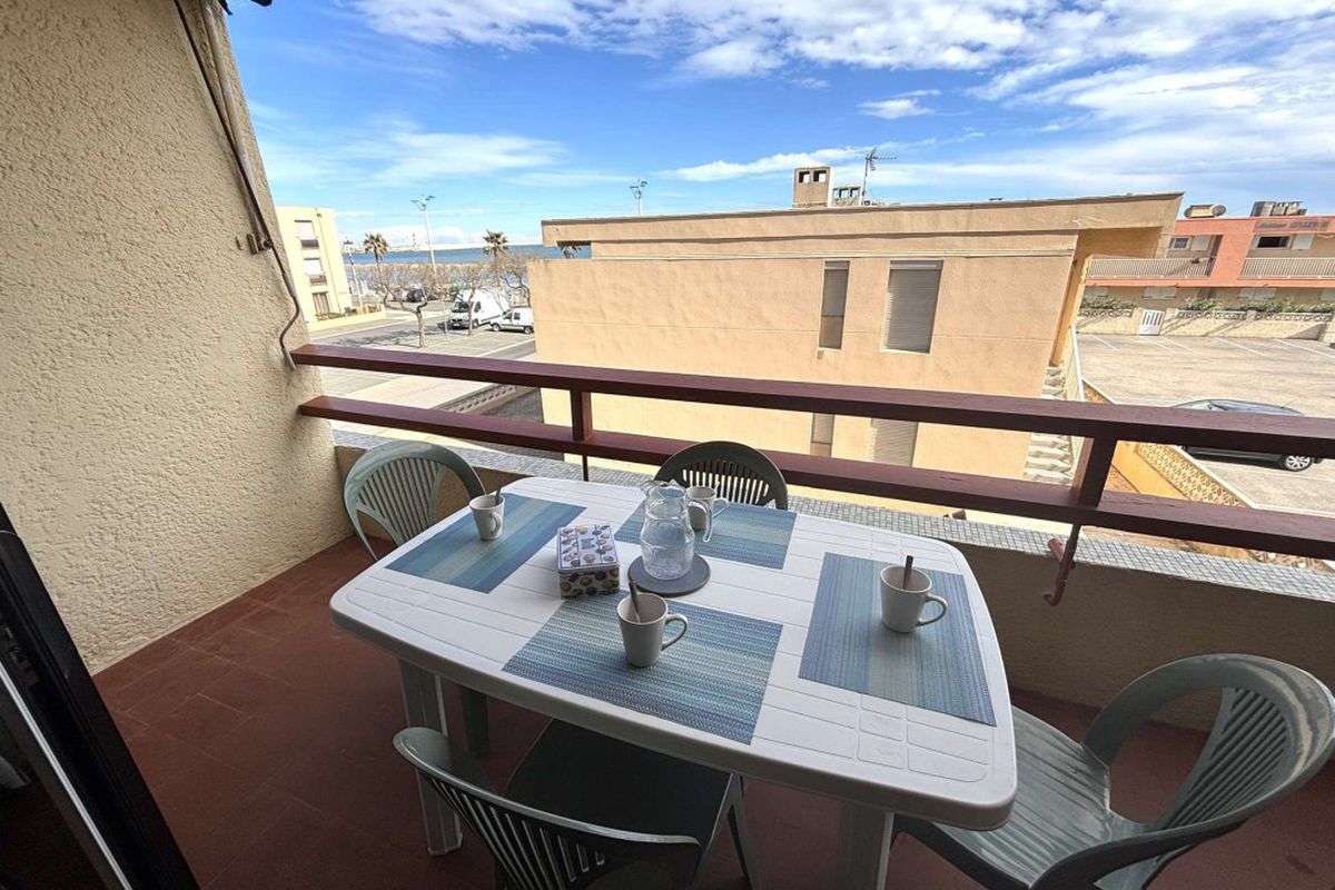 Appart 2 pièces Cabine - 6 couchages- PORT LA NOUVELLE - Splendor