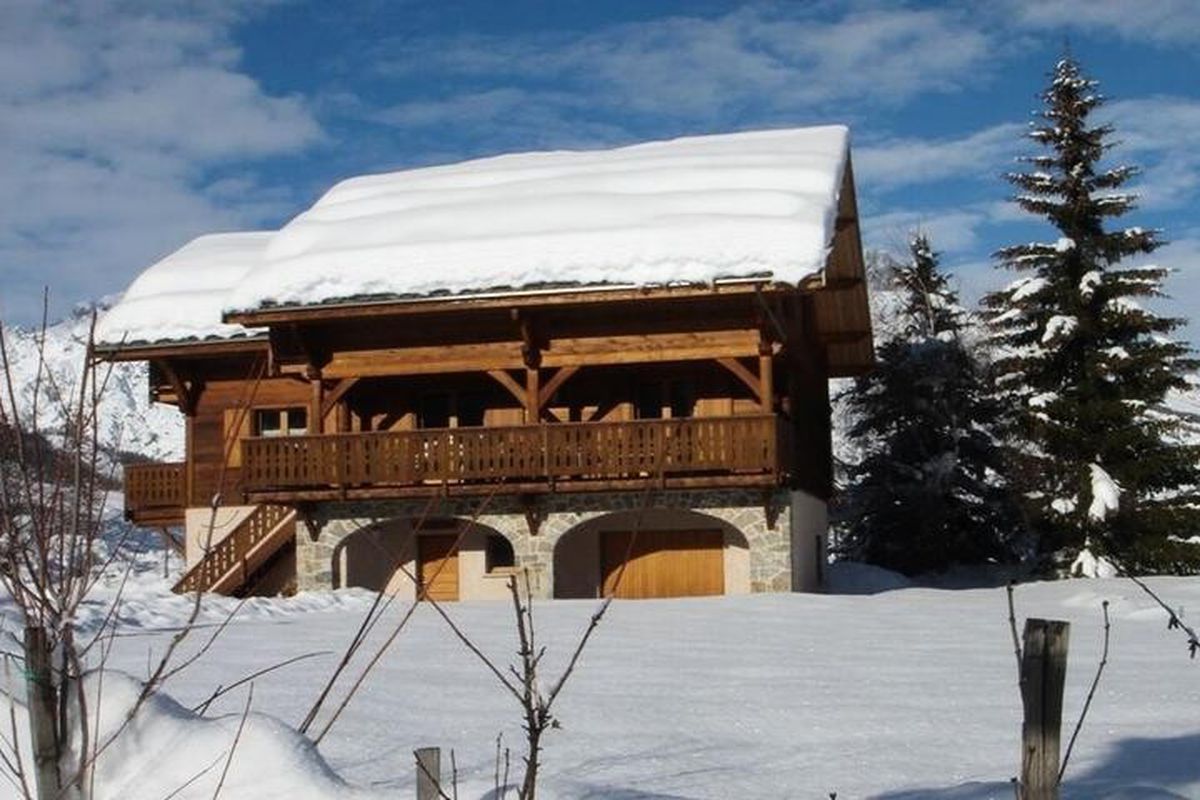 Magnifique Chalet de 12 couchages proche des pistes