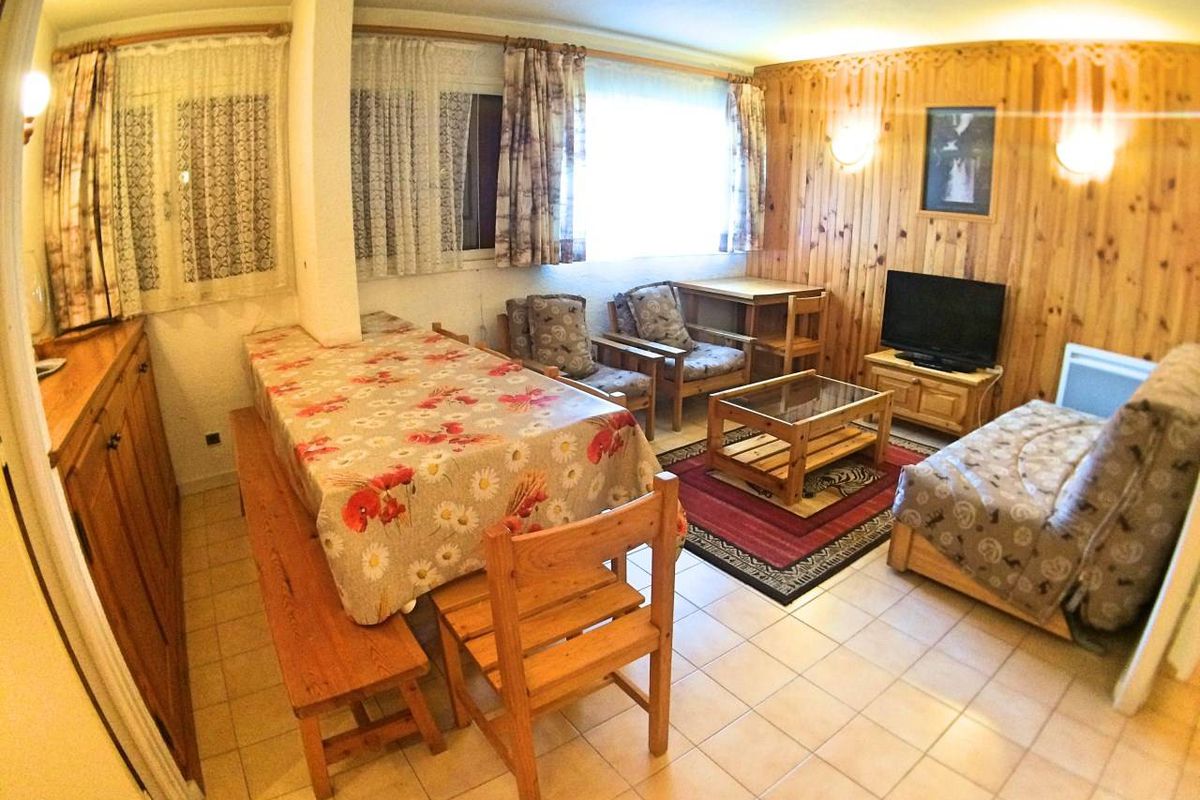 Appartement 4 Pièces Coin Montagne 8 couchages VARS LES CLAUX - Crevoux