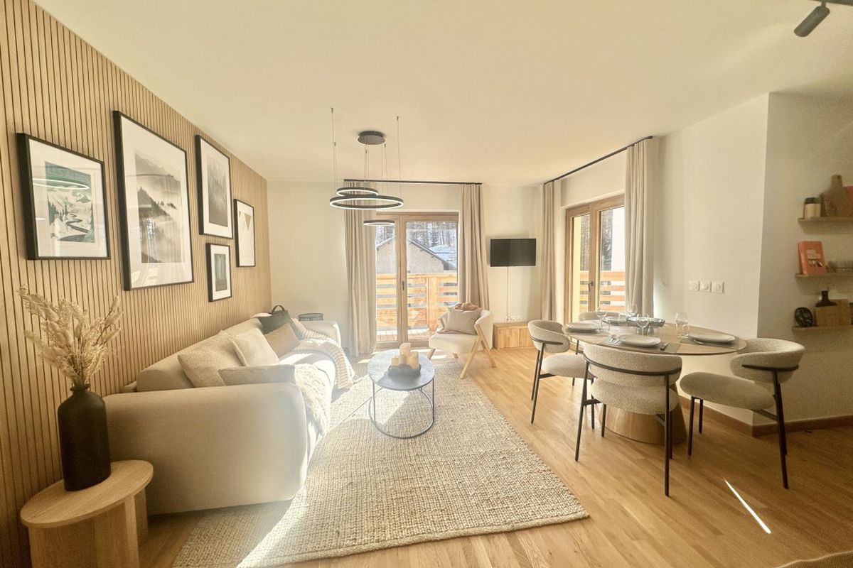 SUPERBE T3 PRES DES PISTES LIVING STONE - Living stone b