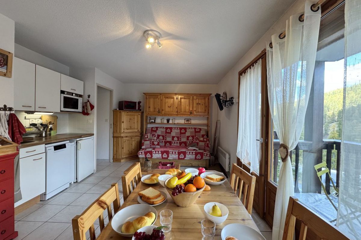 APPARTEMENT T2 VARS LES CLAUX - Résidence au centre de vars les claux