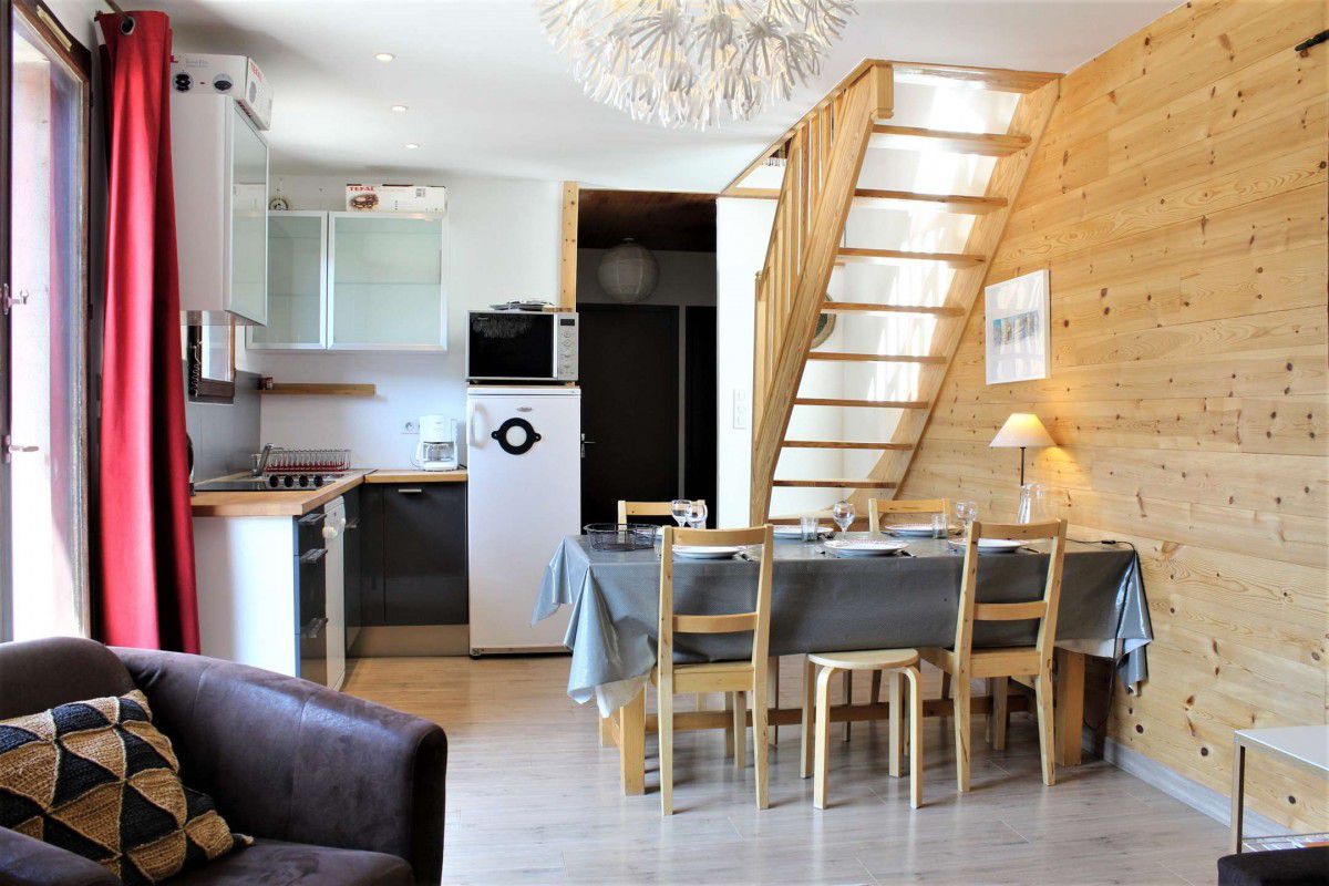 Appartement 3 Pièces mezzanine 6 couchages RISOUL 1850 - Villaret i