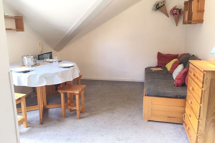 Appartement Studio mezzanine 4 couchages RISOUL 1850 - Clarines b1