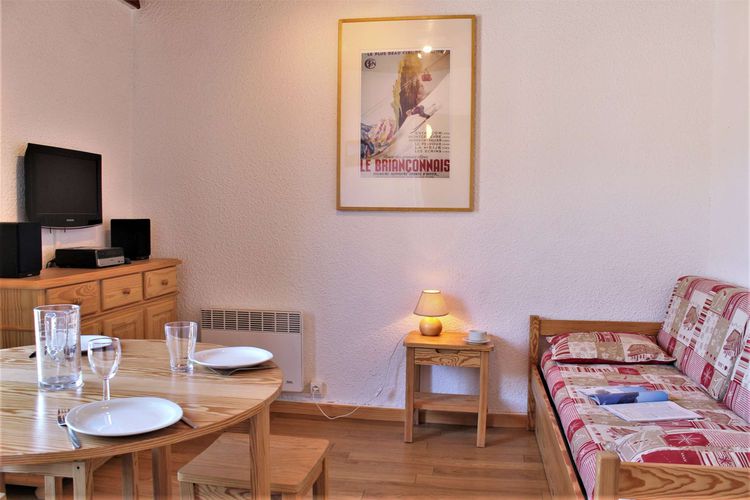 Appartement studio coin montagne 4 couchages RISOUL 1850  - Eterlou