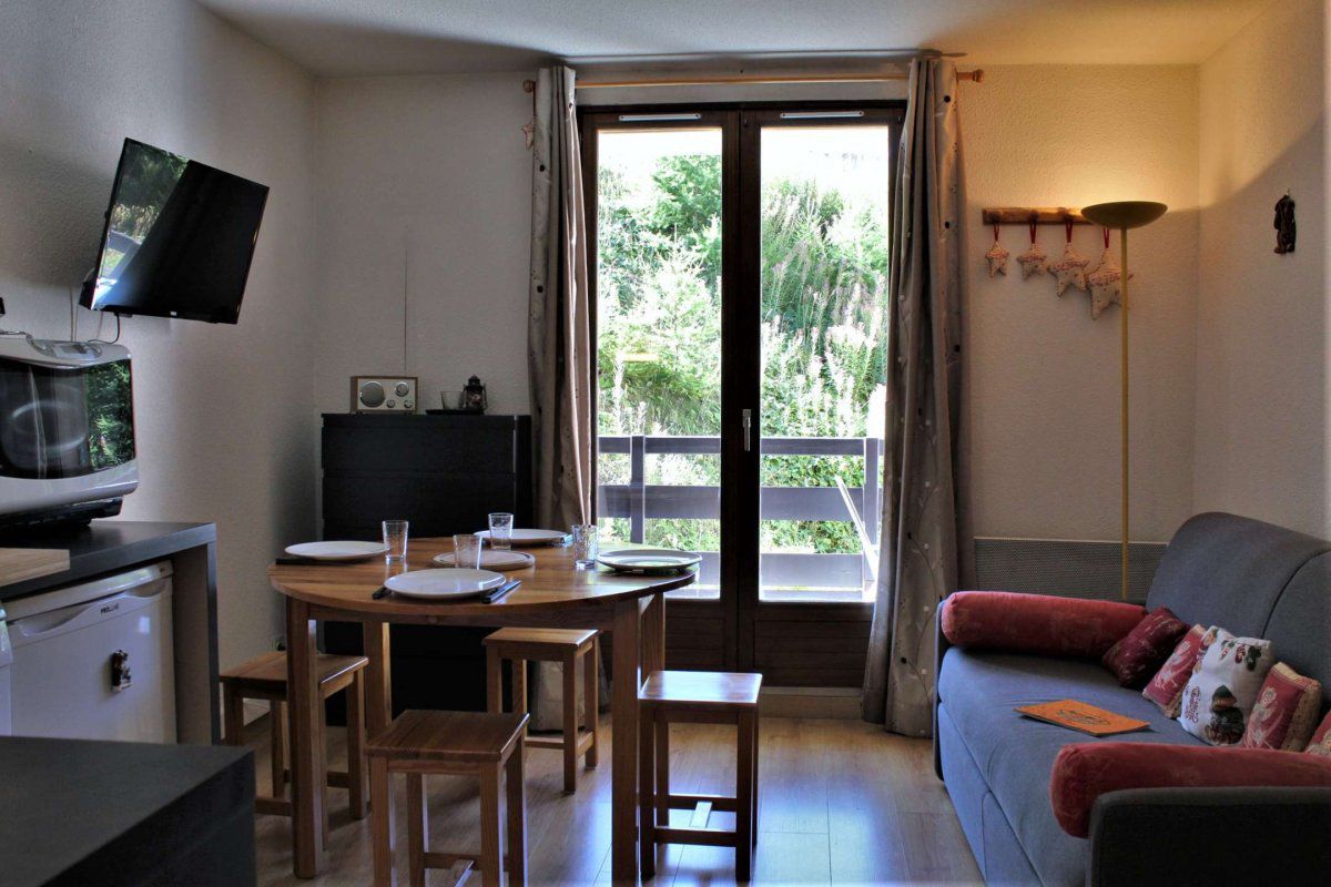 Appartement Studio coin montagne 4 couchages RISOUL 1850 - Belvedere